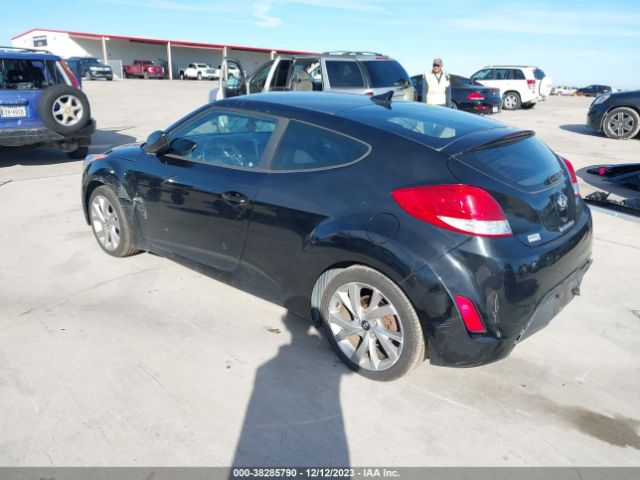 Photo 2 VIN: KMHTC6AD3HU304982 - HYUNDAI VELOSTER 