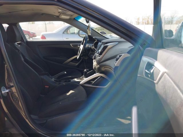 Photo 4 VIN: KMHTC6AD3HU304982 - HYUNDAI VELOSTER 