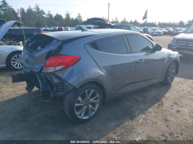 Photo 3 VIN: KMHTC6AD3HU311852 - HYUNDAI VELOSTER 