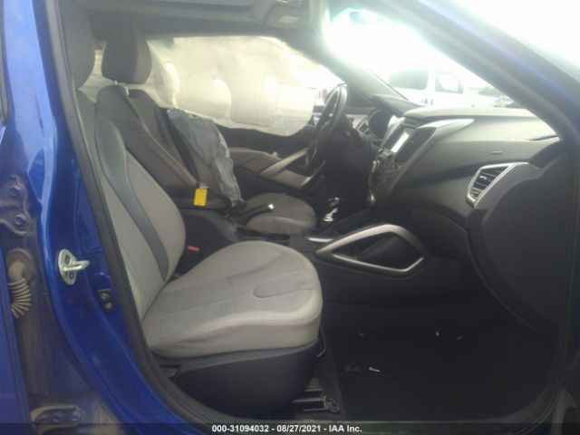 Photo 4 VIN: KMHTC6AD4CU021435 - HYUNDAI VELOSTER 