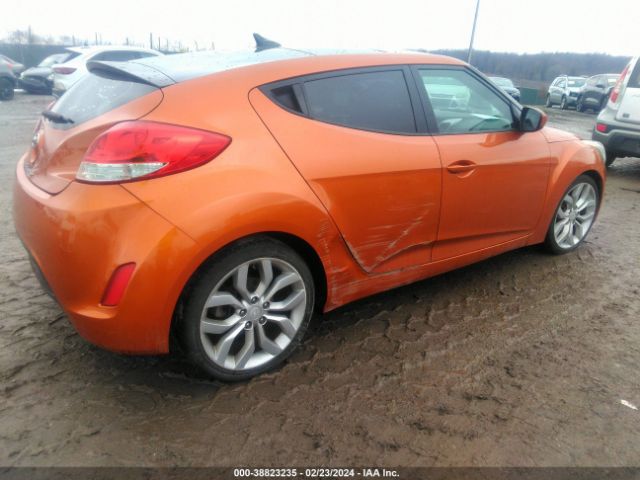 Photo 3 VIN: KMHTC6AD4CU044360 - HYUNDAI VELOSTER 