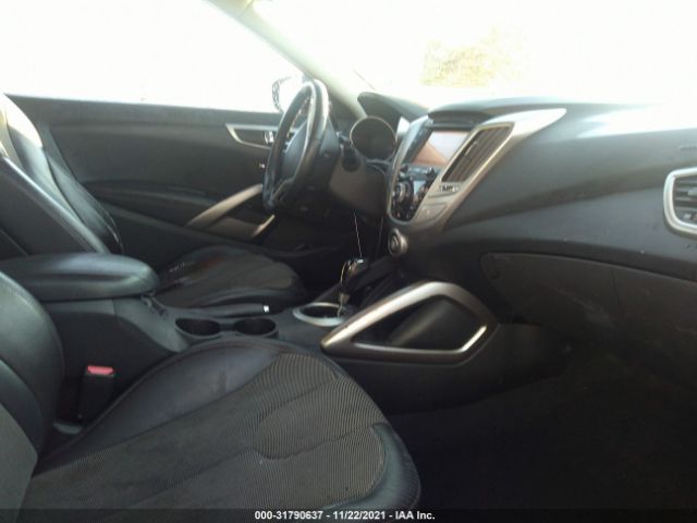 Photo 4 VIN: KMHTC6AD4CU054273 - HYUNDAI VELOSTER 