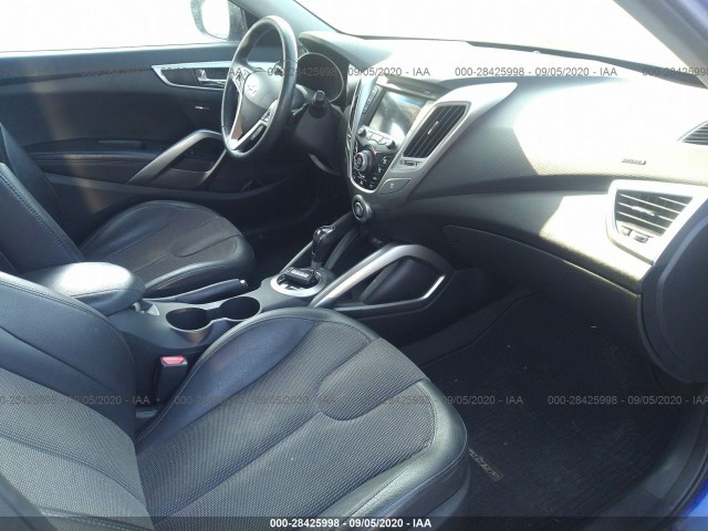 Photo 4 VIN: KMHTC6AD4CU071705 - HYUNDAI VELOSTER 