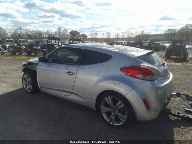 Photo 2 VIN: KMHTC6AD4DU093060 - HYUNDAI VELOSTER 