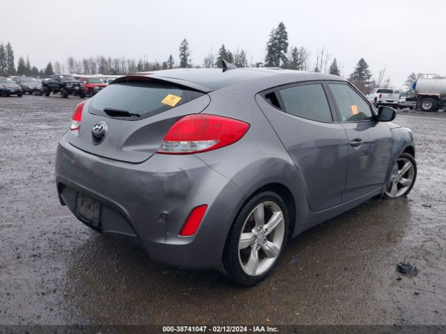 Photo 3 VIN: KMHTC6AD4DU093592 - HYUNDAI VELOSTER 