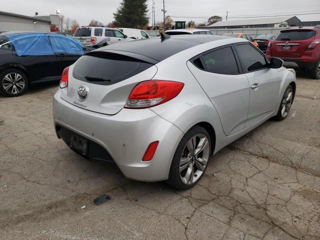 Photo 3 VIN: KMHTC6AD4DU121021 - HYUNDAI VELOSTER 