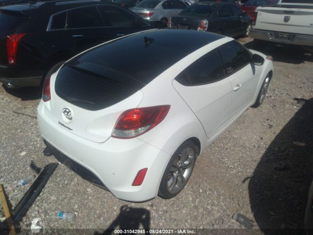 Photo 3 VIN: KMHTC6AD4DU121486 - HYUNDAI VELOSTER 