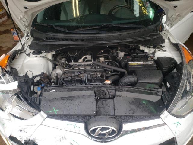 Photo 6 VIN: KMHTC6AD4DU124520 - HYUNDAI VELOSTER 