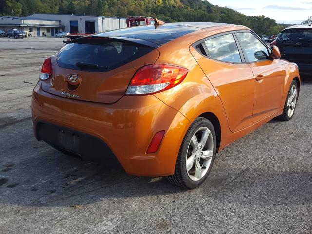 Photo 3 VIN: KMHTC6AD4DU155931 - HYUNDAI VELOSTER 