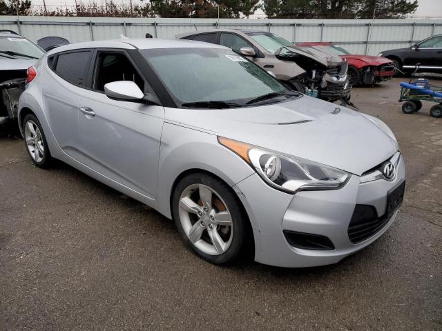 Photo 3 VIN: KMHTC6AD4DU158182 - HYUNDAI VELOSTER 