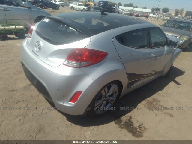 Photo 3 VIN: KMHTC6AD4DU166430 - HYUNDAI VELOSTER 