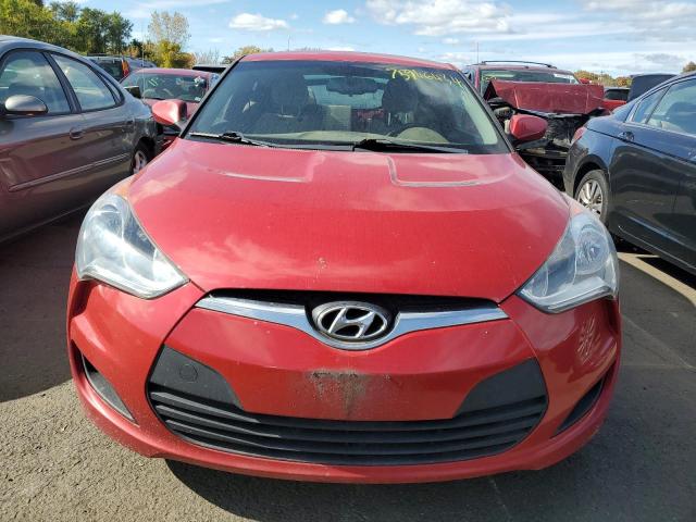 Photo 4 VIN: KMHTC6AD4DU172972 - HYUNDAI VELOSTER 