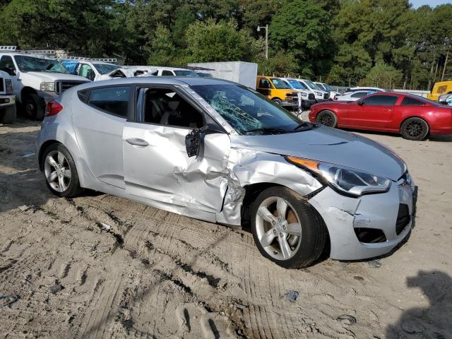 Photo 3 VIN: KMHTC6AD4EU183147 - HYUNDAI VELOSTER 