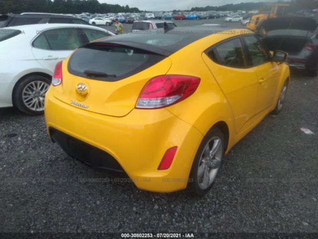 Photo 3 VIN: KMHTC6AD4EU209438 - HYUNDAI VELOSTER 