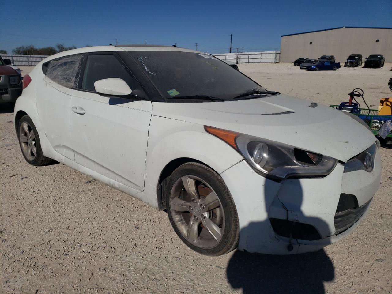 Photo 3 VIN: KMHTC6AD4EU217927 - HYUNDAI VELOSTER 