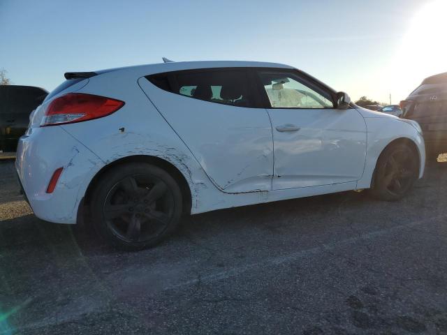 Photo 2 VIN: KMHTC6AD4FU227827 - HYUNDAI VELOSTER 