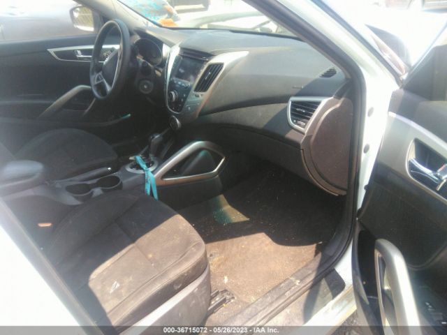 Photo 4 VIN: KMHTC6AD4FU232722 - HYUNDAI VELOSTER 