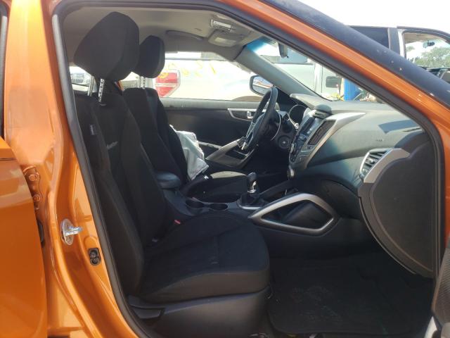 Photo 4 VIN: KMHTC6AD4GU286006 - HYUNDAI VELOSTER 