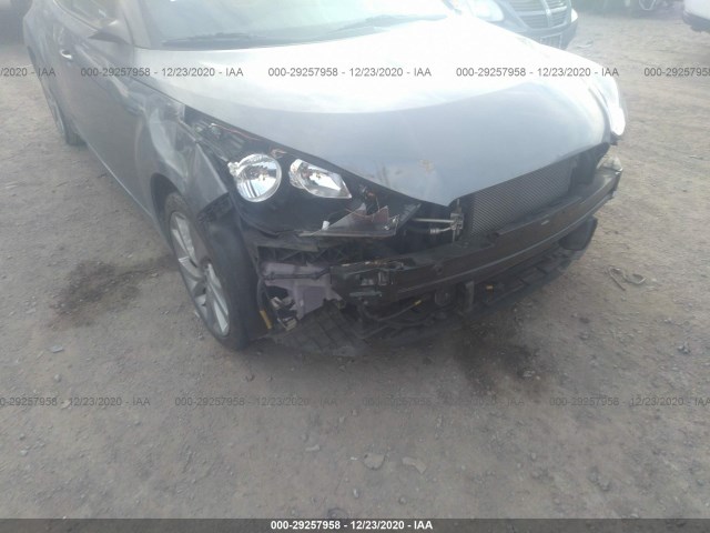 Photo 5 VIN: KMHTC6AD4GU286975 - HYUNDAI VELOSTER 