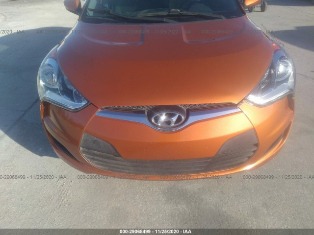 Photo 5 VIN: KMHTC6AD4GU294705 - HYUNDAI VELOSTER 