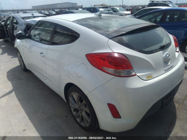 Photo 2 VIN: KMHTC6AD4HU308233 - HYUNDAI VELOSTER 