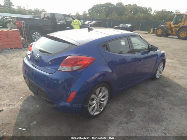 Photo 3 VIN: KMHTC6AD5CU030130 - HYUNDAI VELOSTER 