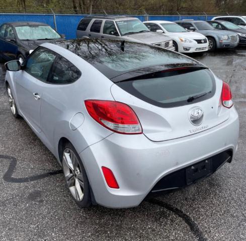 Photo 2 VIN: KMHTC6AD5CU030967 - HYUNDAI VELOSTER 