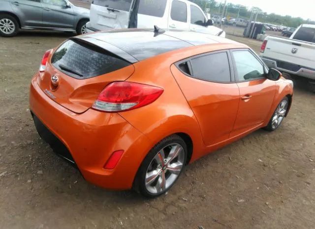 Photo 3 VIN: KMHTC6AD5CU031469 - HYUNDAI VELOSTER 