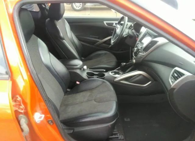 Photo 4 VIN: KMHTC6AD5CU031469 - HYUNDAI VELOSTER 