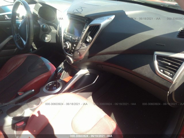 Photo 4 VIN: KMHTC6AD5CU054220 - HYUNDAI VELOSTER 