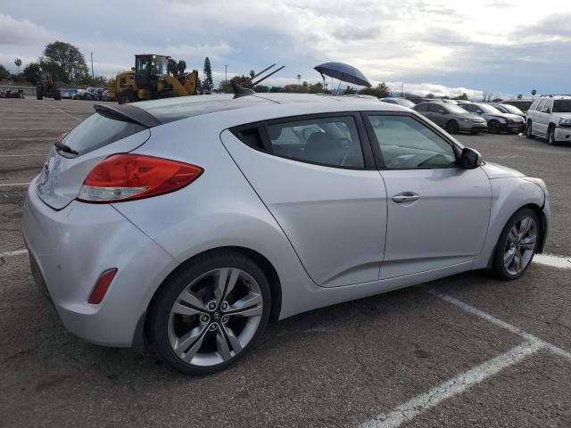 Photo 2 VIN: KMHTC6AD5CU066822 - HYUNDAI VELOSTER 