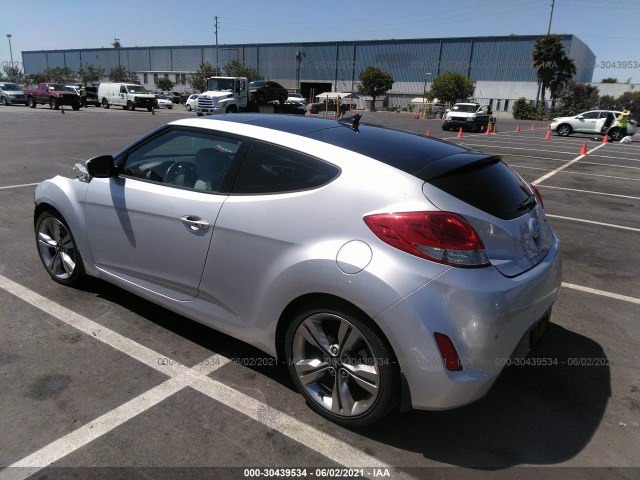 Photo 2 VIN: KMHTC6AD5CU067761 - HYUNDAI VELOSTER 