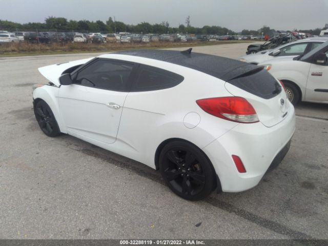 Photo 2 VIN: KMHTC6AD5CU073012 - HYUNDAI VELOSTER 