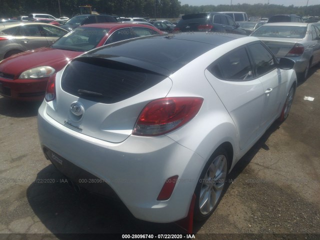 Photo 3 VIN: KMHTC6AD5CU074600 - HYUNDAI VELOSTER 