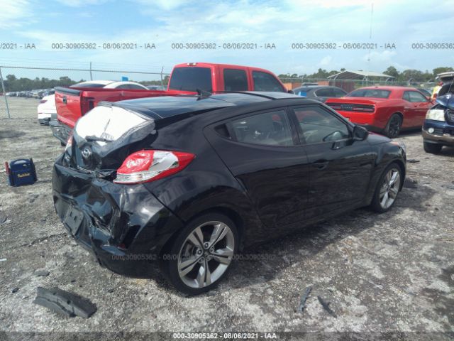 Photo 3 VIN: KMHTC6AD5CU078842 - HYUNDAI VELOSTER 