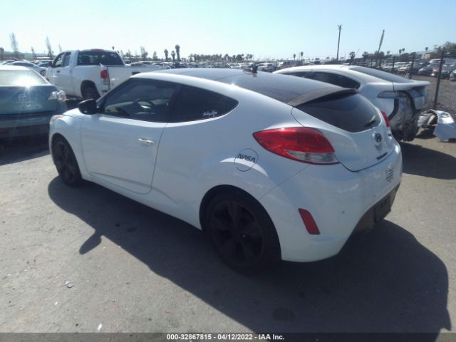 Photo 2 VIN: KMHTC6AD5DU097537 - HYUNDAI VELOSTER 