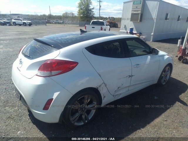 Photo 3 VIN: KMHTC6AD5DU106513 - HYUNDAI VELOSTER 