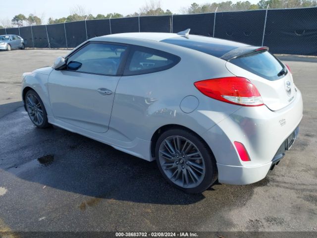 Photo 2 VIN: KMHTC6AD5DU130987 - HYUNDAI VELOSTER 