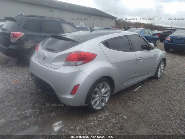 Photo 3 VIN: KMHTC6AD5DU161589 - HYUNDAI VELOSTER 