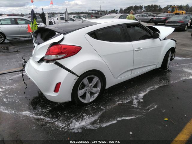 Photo 3 VIN: KMHTC6AD5EU200666 - HYUNDAI VELOSTER 