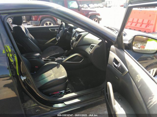 Photo 4 VIN: KMHTC6AD5EU210887 - HYUNDAI VELOSTER 