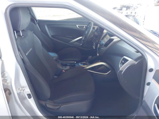 Photo 4 VIN: KMHTC6AD5FU226105 - HYUNDAI VELOSTER 