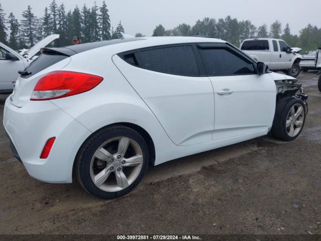 Photo 3 VIN: KMHTC6AD5FU234544 - HYUNDAI VELOSTER 