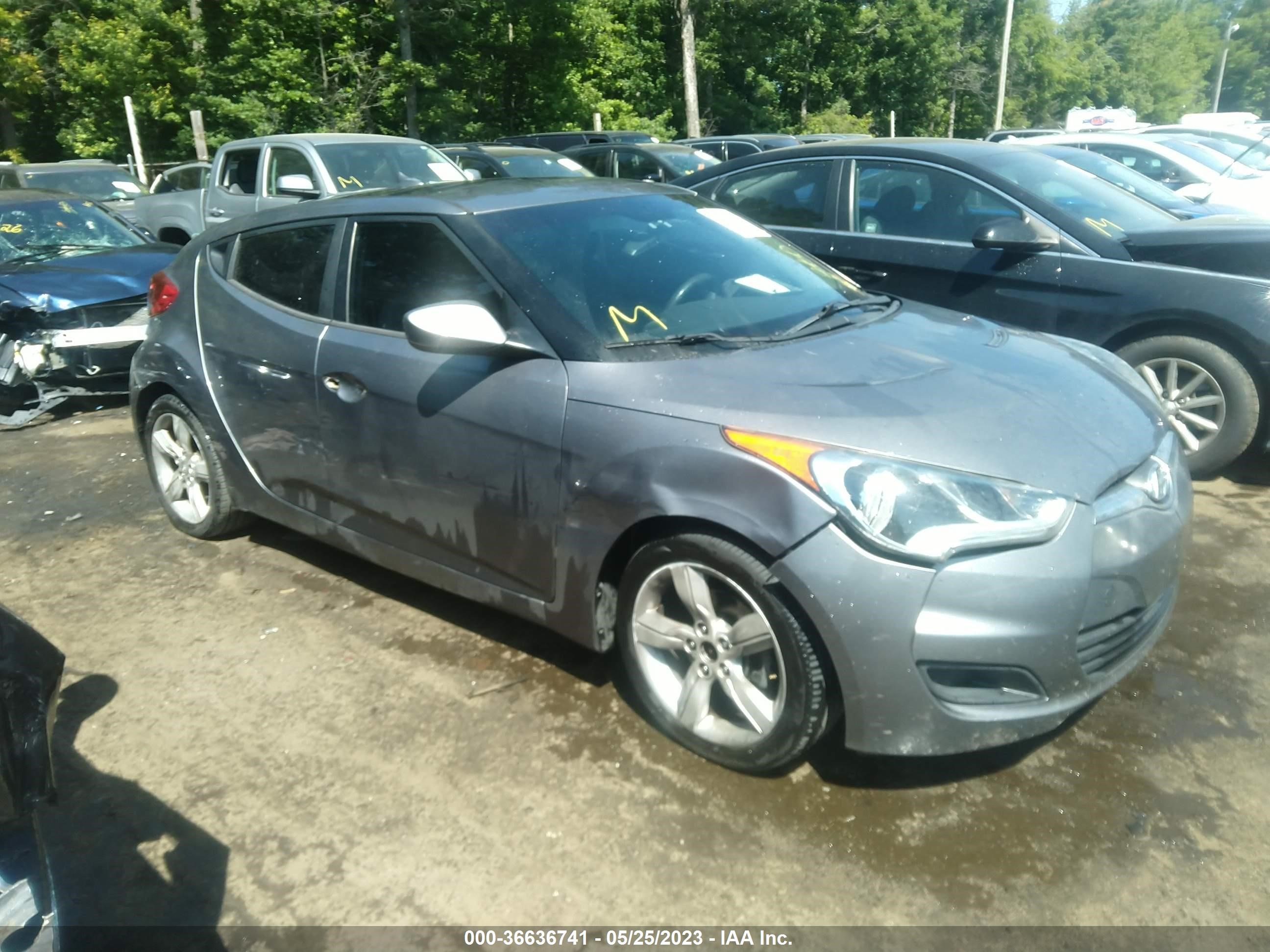 Photo 5 VIN: KMHTC6AD5FU244796 - HYUNDAI VELOSTER 