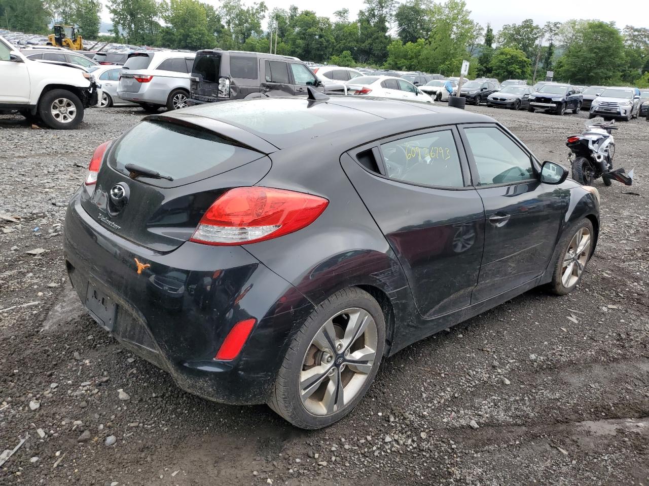 Photo 2 VIN: KMHTC6AD5GU250910 - HYUNDAI VELOSTER 