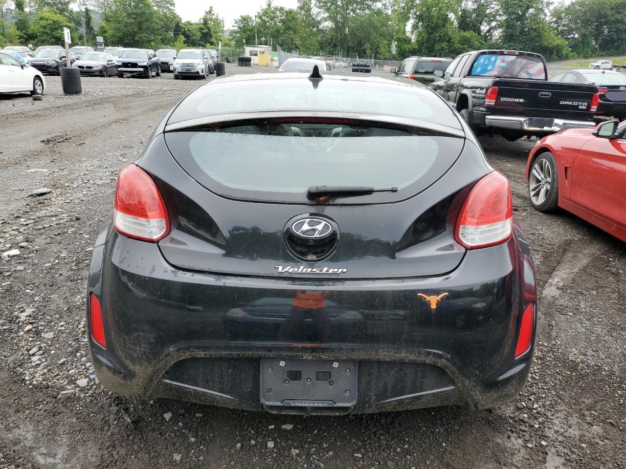 Photo 5 VIN: KMHTC6AD5GU250910 - HYUNDAI VELOSTER 