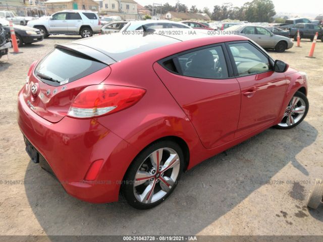 Photo 3 VIN: KMHTC6AD5GU251815 - HYUNDAI VELOSTER 