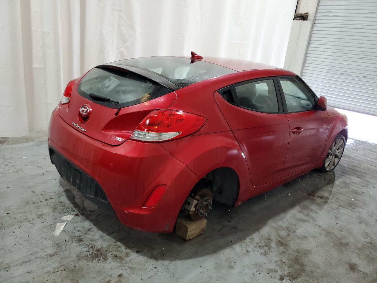 Photo 16 VIN: KMHTC6AD5GU256366 - HYUNDAI VELOSTER 