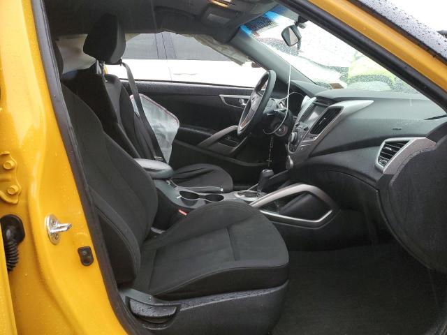 Photo 6 VIN: KMHTC6AD5GU270770 - HYUNDAI VELOSTER 