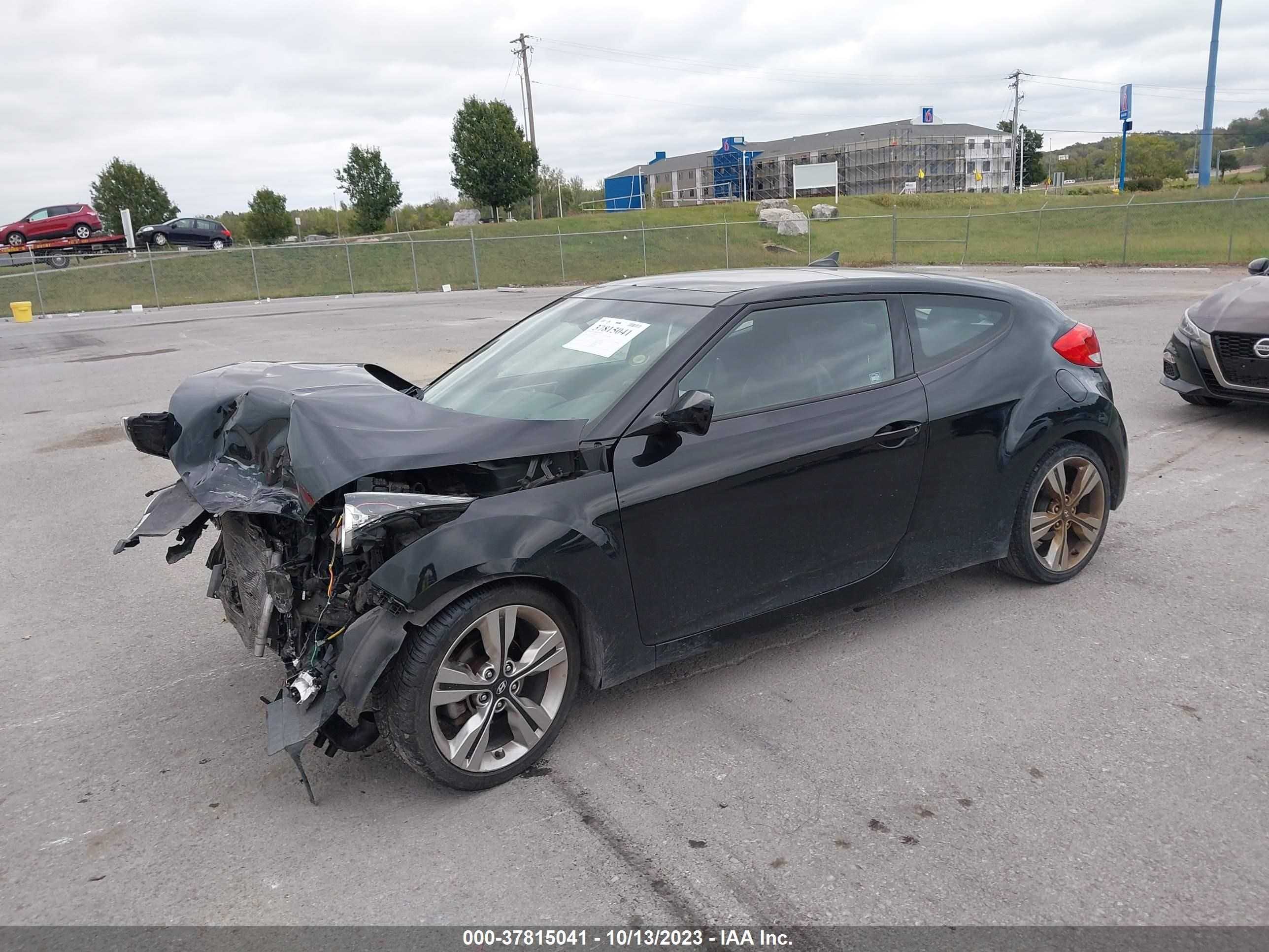 Photo 1 VIN: KMHTC6AD5GU281445 - HYUNDAI VELOSTER 